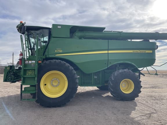Image of John Deere S770 equipment image 1