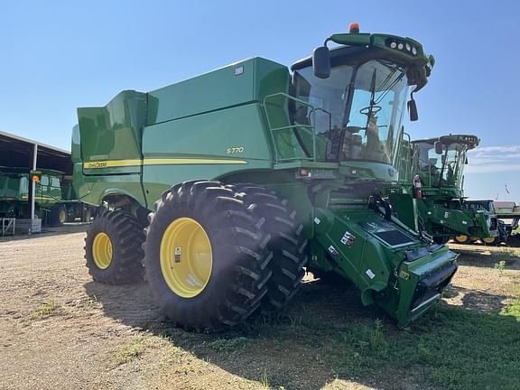 Image of John Deere S770 equipment image 1