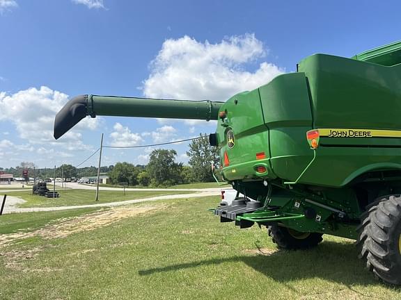 Image of John Deere S770 equipment image 3