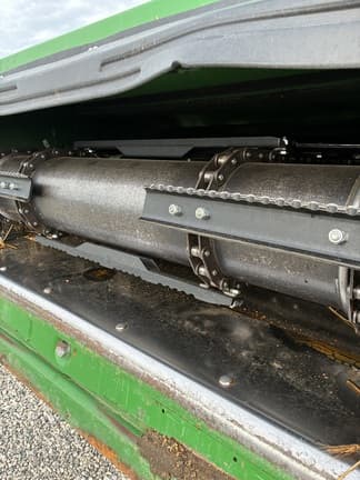 Image of John Deere S770 equipment image 4
