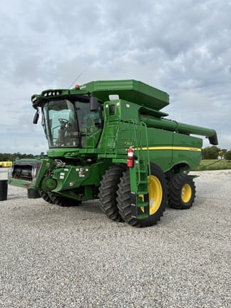 2020 John Deere S770 Equipment Image0