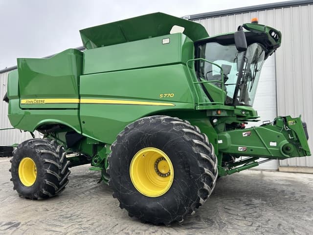 Image of John Deere S770 equipment image 1
