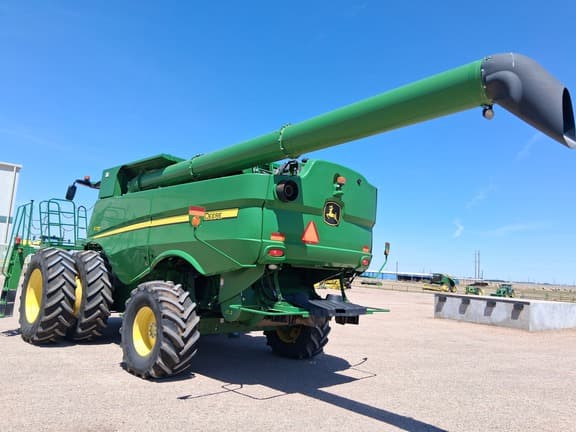 Image of John Deere S770 equipment image 2