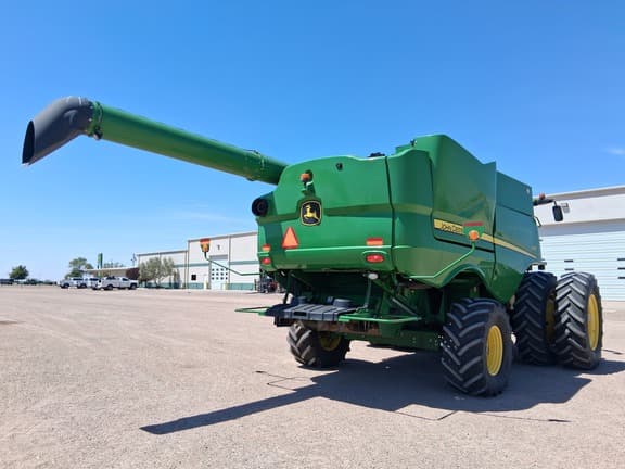 Image of John Deere S770 equipment image 4
