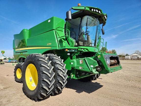 Image of John Deere S770 equipment image 3