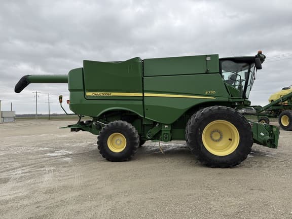 Image of John Deere S770 equipment image 3