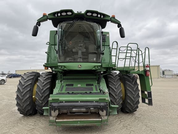 Image of John Deere S770 equipment image 1