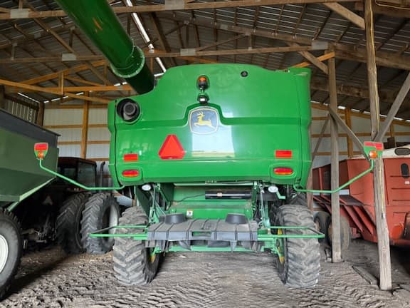 Image of John Deere S770 equipment image 1