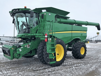 Main image John Deere S770