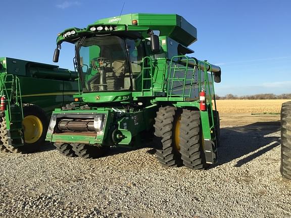 Image of John Deere S770 equipment image 1