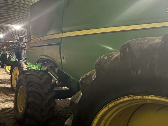 Image of John Deere S770 equipment image 3