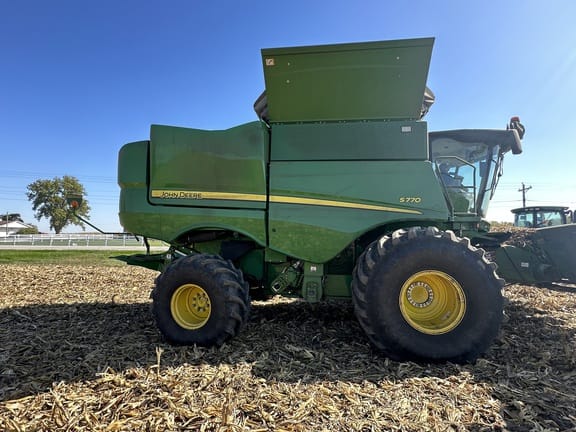 2020 John Deere S770 Equipment Image0