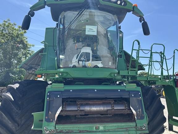 Image of John Deere S770 Image 0