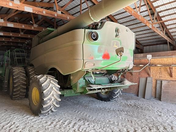 Image of John Deere S770 equipment image 3