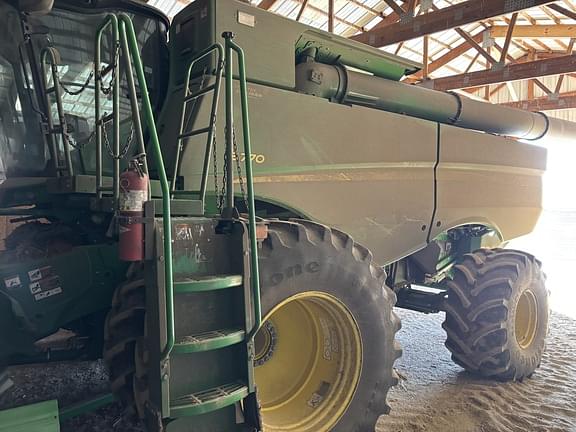 Image of John Deere S770 equipment image 1
