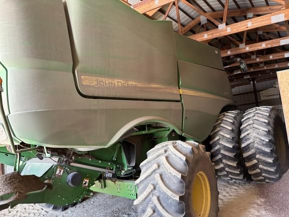 Image of John Deere S770 equipment image 2