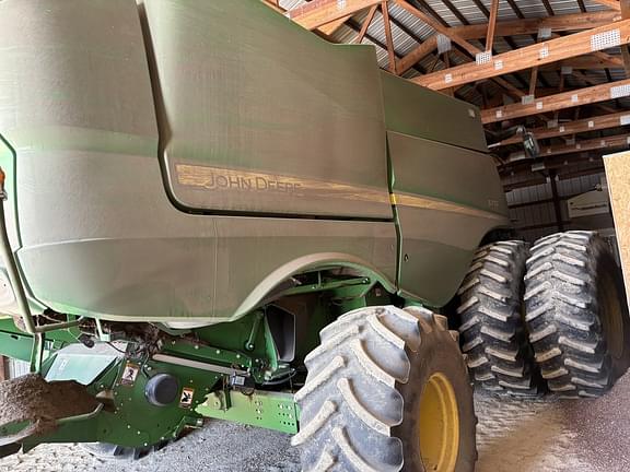 Image of John Deere S770 equipment image 2