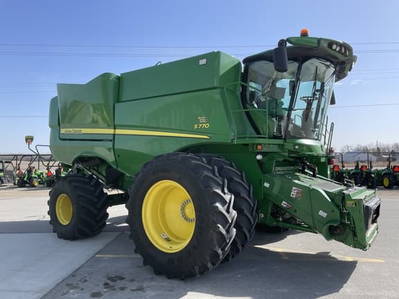 Image of John Deere S770 equipment image 4