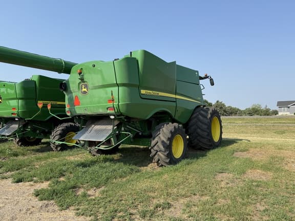 Image of John Deere S770 equipment image 2