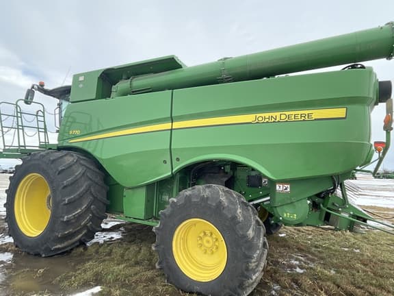 Image of John Deere S770 equipment image 3