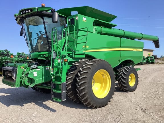 Main image John Deere S770