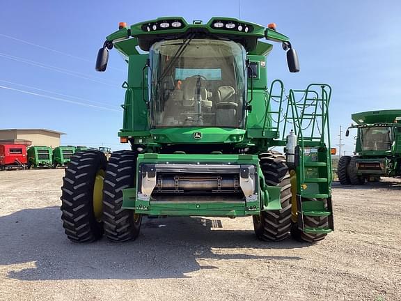 Image of John Deere S770 equipment image 1