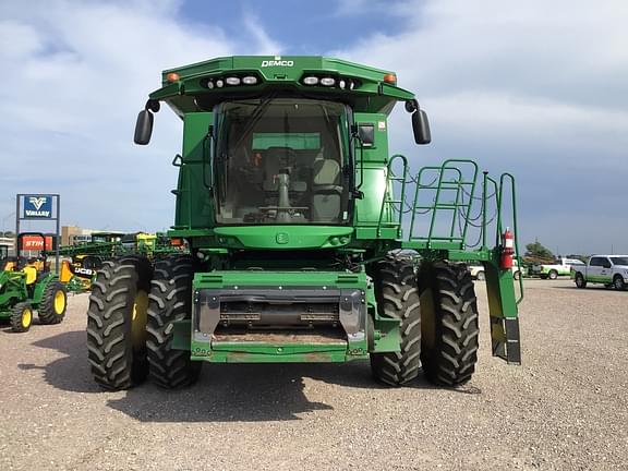 Image of John Deere S770 equipment image 1