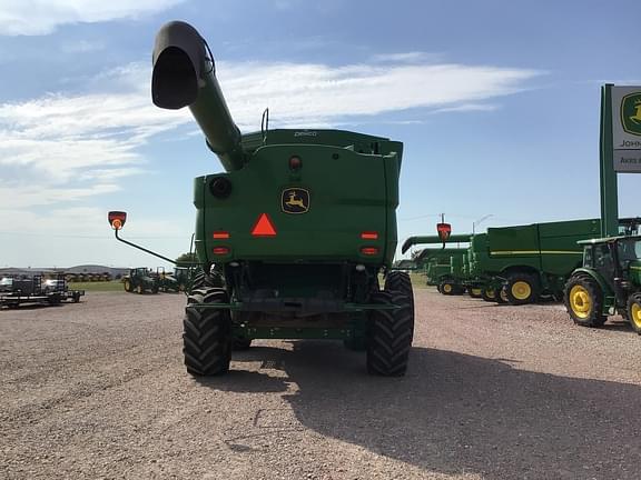 Image of John Deere S770 equipment image 4