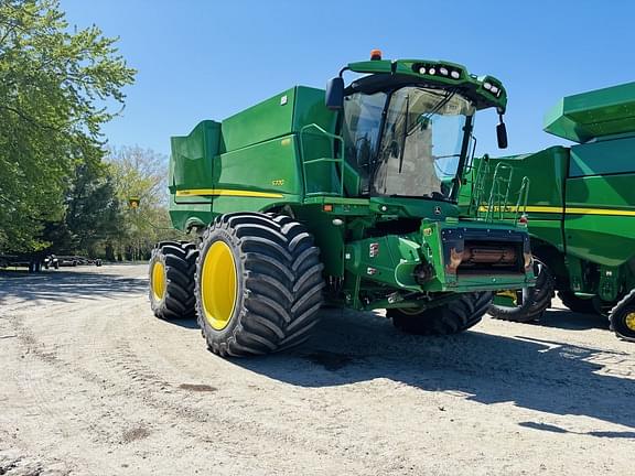 Image of John Deere S770 equipment image 1