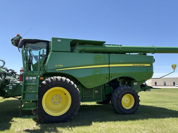 2020 John Deere S770 Equipment Image0