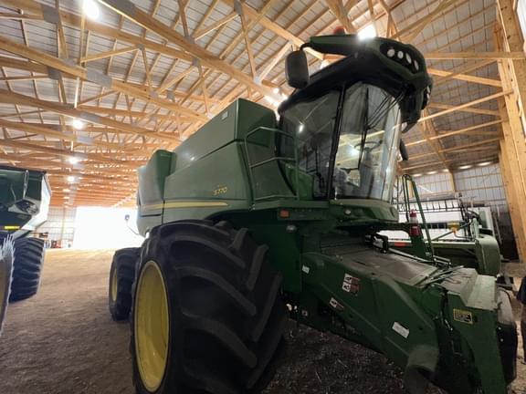 Image of John Deere S770 equipment image 1
