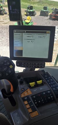 Image of John Deere S770 equipment image 4