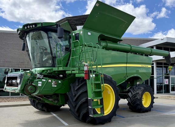 2020 John Deere S770 Equipment Image0