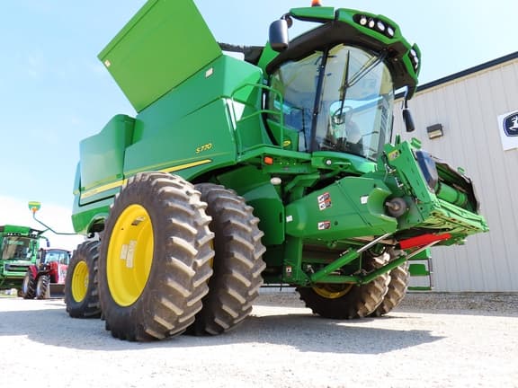 Image of John Deere S770 equipment image 3