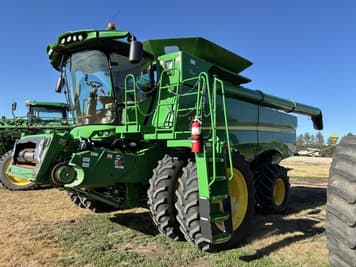 Main image John Deere S770
