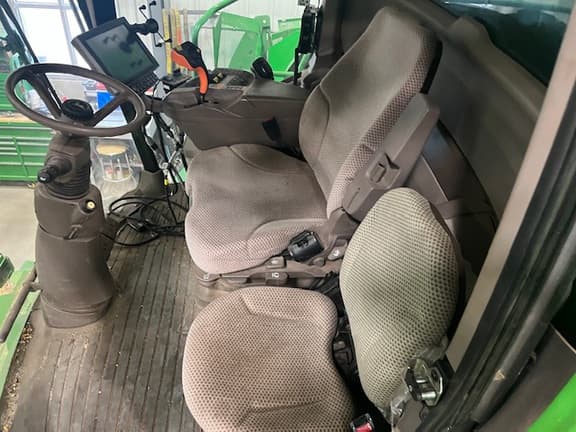 Image of John Deere S770 equipment image 4