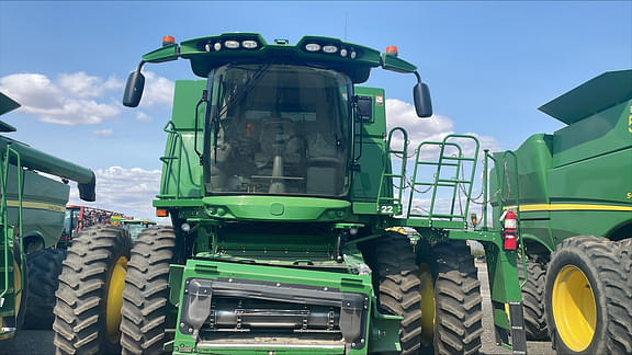 Image of John Deere S770 equipment image 4