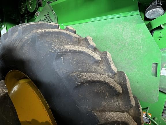 Image of John Deere S770 equipment image 4