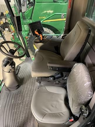 Image of John Deere S770 equipment image 4