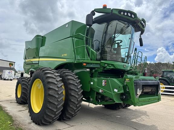 Image of John Deere S770 equipment image 3
