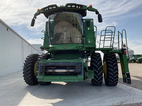 Image of John Deere S770 equipment image 1