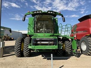 Main image John Deere S770 16