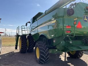 Main image John Deere S770 21