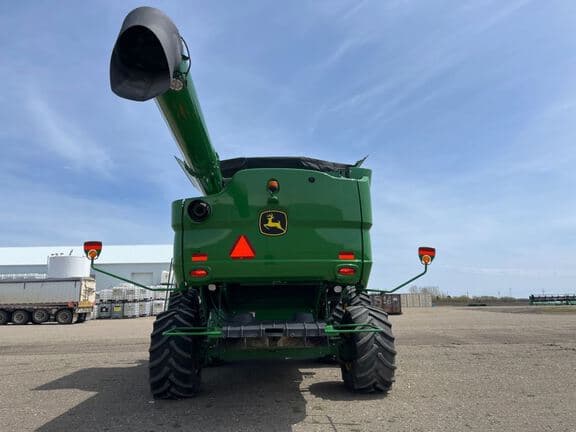 Image of John Deere S770 equipment image 3