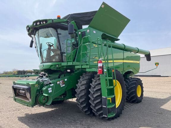 Image of John Deere S770 Primary image