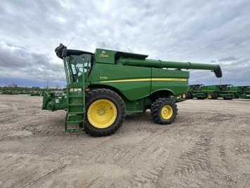Main image John Deere S770