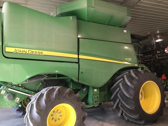 Main image John Deere S770