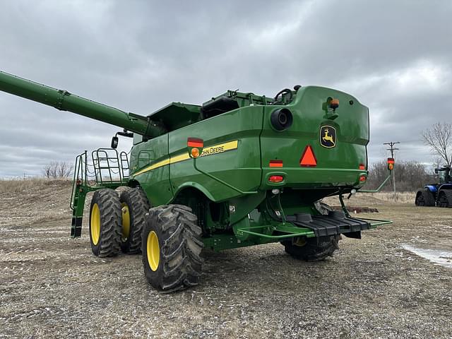 Image of John Deere S770 equipment image 3