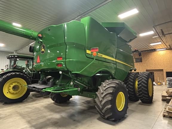 Image of John Deere S770 equipment image 3