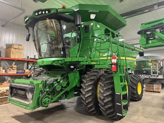 Image of John Deere S770 Primary image